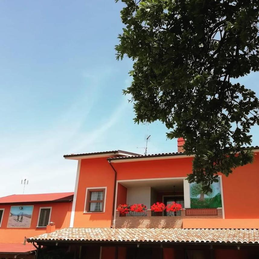 B&B Gli Amici Del Tubarello Розето дели Абруци Екстериор снимка