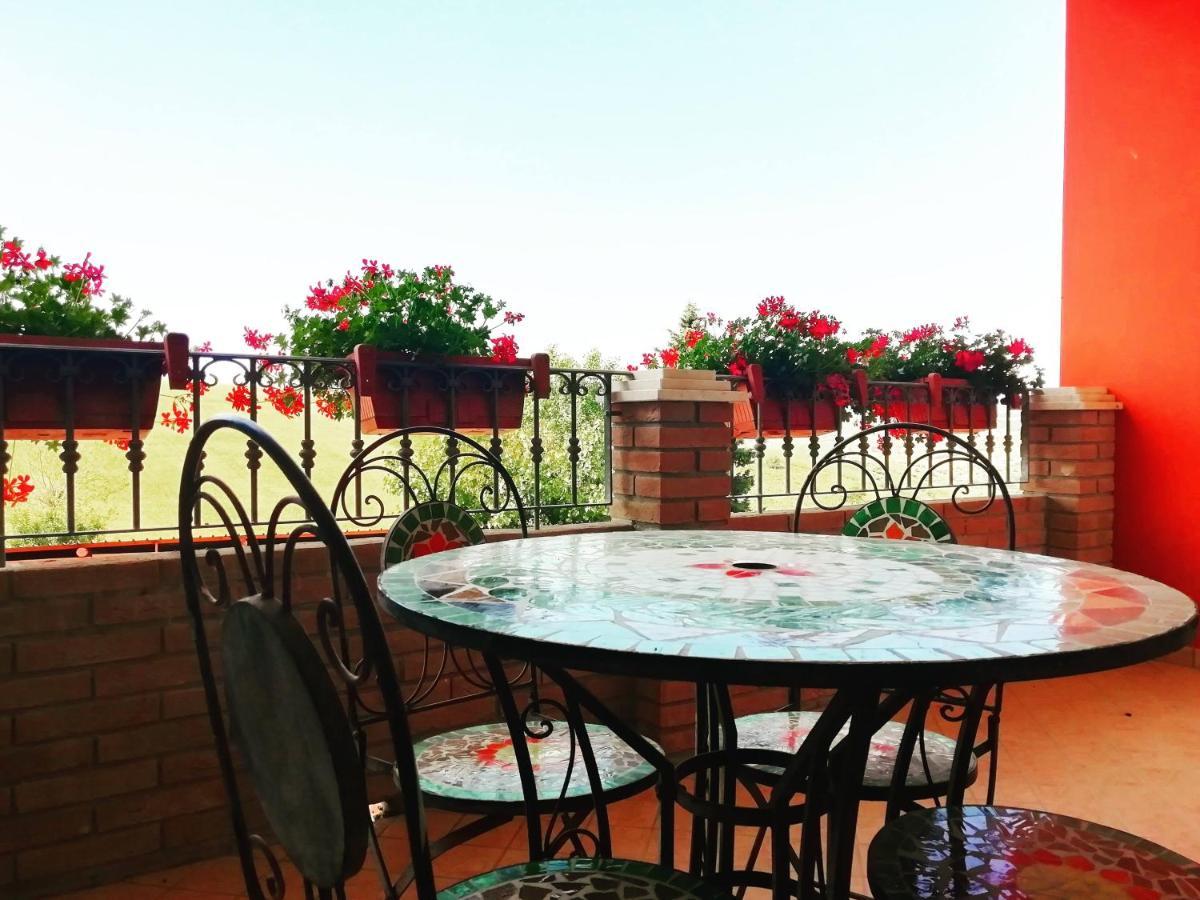 B&B Gli Amici Del Tubarello Розето дели Абруци Екстериор снимка