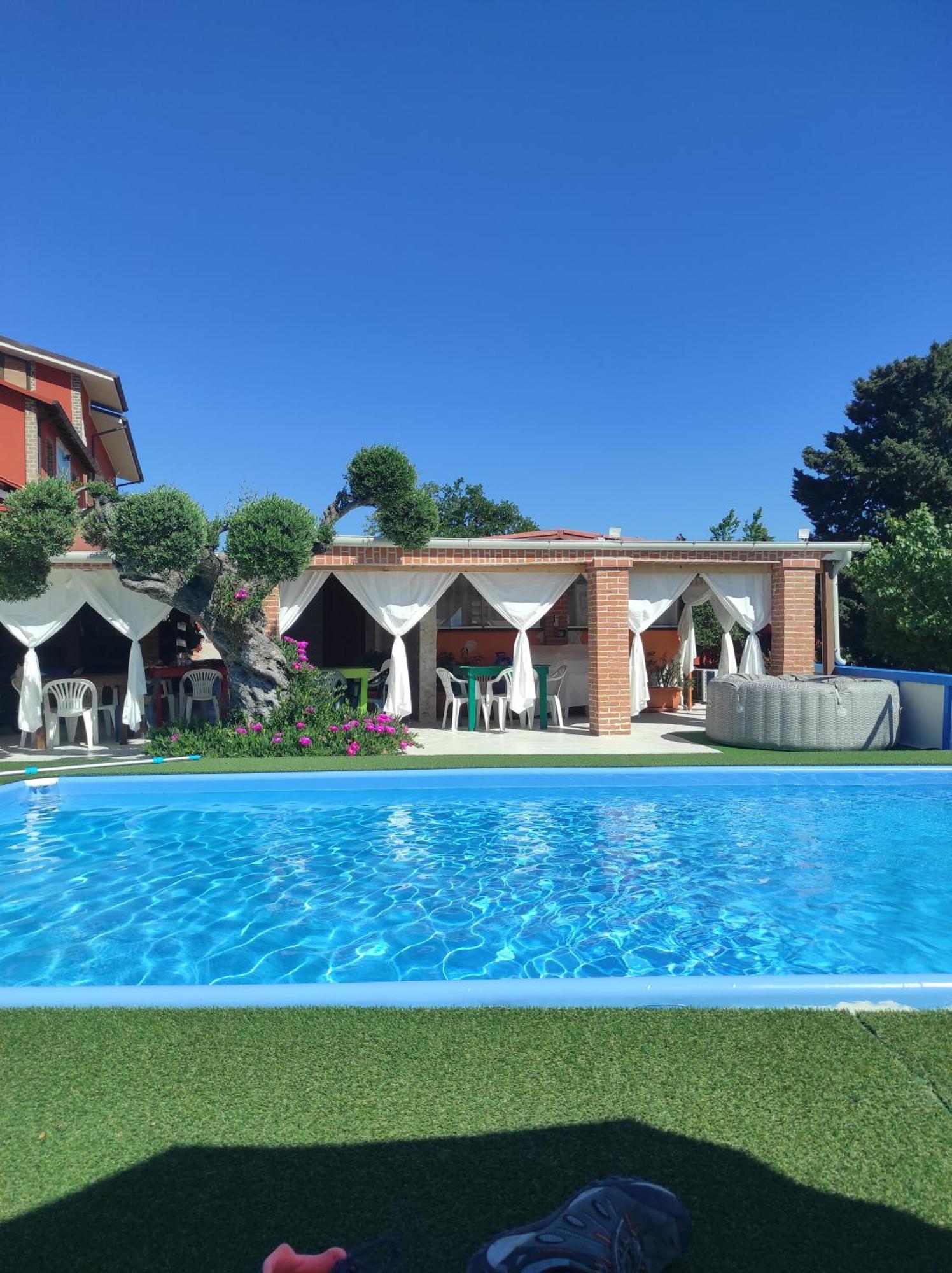 B&B Gli Amici Del Tubarello Розето дели Абруци Екстериор снимка
